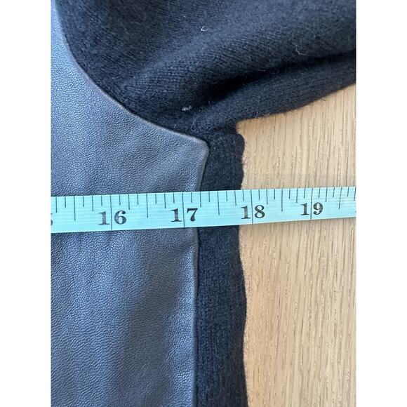 NWT Bloomingdales 100% cashmere Leather front crewneck sweater Size Medium - Picture 6 of 7
